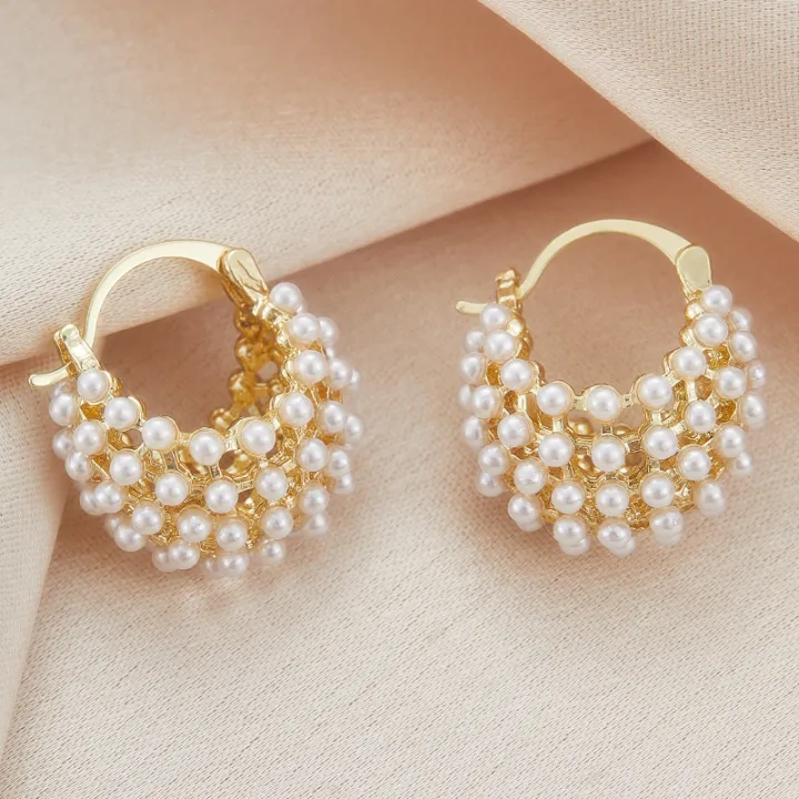Dazzling%20Artificial%20Pearl%20Earrings%20Premium%20Luxury%20Design%20Timeless%20Elegance%20for%20Fashionable%20Ear%20Accent%20Is%20Suitable%20for%20Daily%20Wear%20-%20Image%206