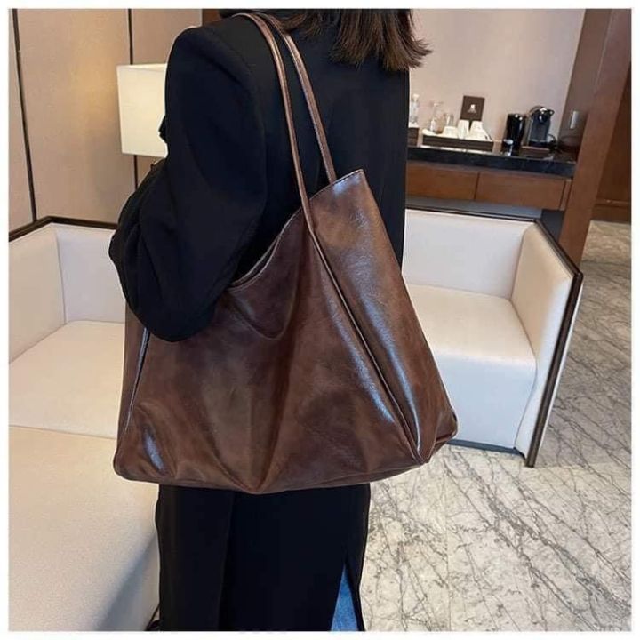 Lara leather tote bag
