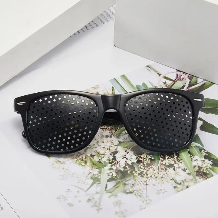 Men%20And%20Women%20Improving%20Vision%20Anti%20Myopia%20Astigmatism%20Glasses%20With%20Holes%20For%20Correcting%20Fatigue%20Pinhole%20Glasses%20-%20Image%203