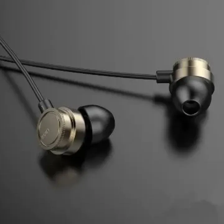 UiiSii%20HM13%20In-Ear%20Earphone%20with%20Microphone%20and%20Pouch%20Bag%20-%20Image%204
