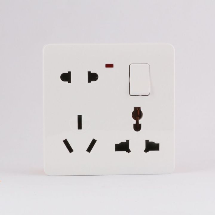 Universal%20Multi%20Plug%20Base%20-%20Switch%20Socket%20-%20Image%202