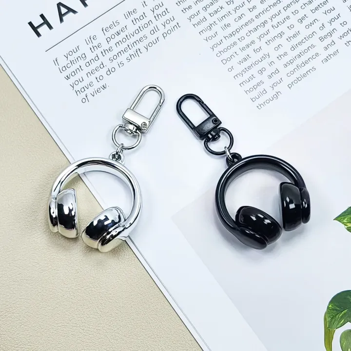 1PC%20Cute%203D%20Earphones%20Pendant%20Keychain%20Mobile%20Phone%20Chain%20Earphone%20Charm%20Backpack%20Hanging%20Decoration%20Accessories%20Gifts%20-%20Image%204