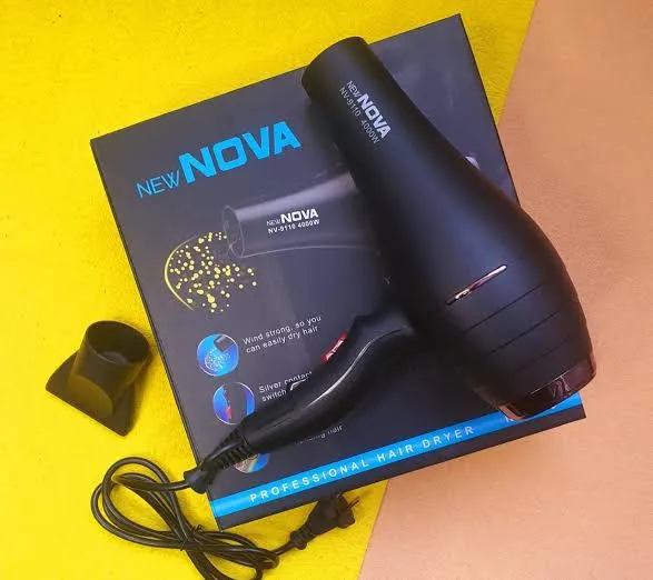 Hair Dryer • Power: 4000W • Frequency: 50Hz • Voltage: 220VLow Stock￼