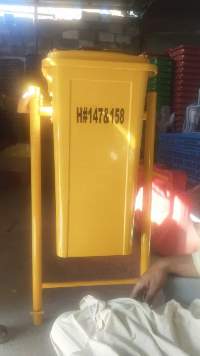 120%20Litre%20Dustbin%20With%20fixed%20Hanging%20Stand%20-%20Image%206