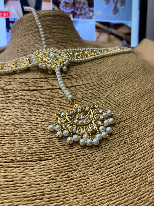 Matha%20Patti%20Kundan%20Sheesh%20Patti%20Traditional%20Jewelry%20for%20Girls%20-%20Image%204