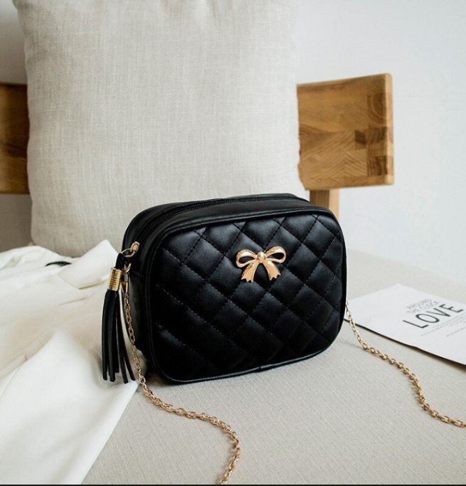 New 2024 Fashion Female Shoulder Bag Rhombus Embroidred solid.
