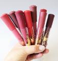 G 2pc 3Q Beauty Liquid Blush !! LIQUID BLUSH

Net Weight: 35g( Random Colours). 
