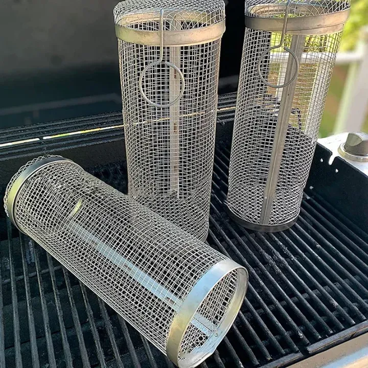 Round%20BBQ%20Basket%20Stainless%20Steel%20Rolling%20Grilling%20Basket%20Wire%20Mesh%20Cylinder%20Grill%20Basket%20Portable%20Outdoor%20Camping%20Barbecue%20Rack%20-%20Image%203