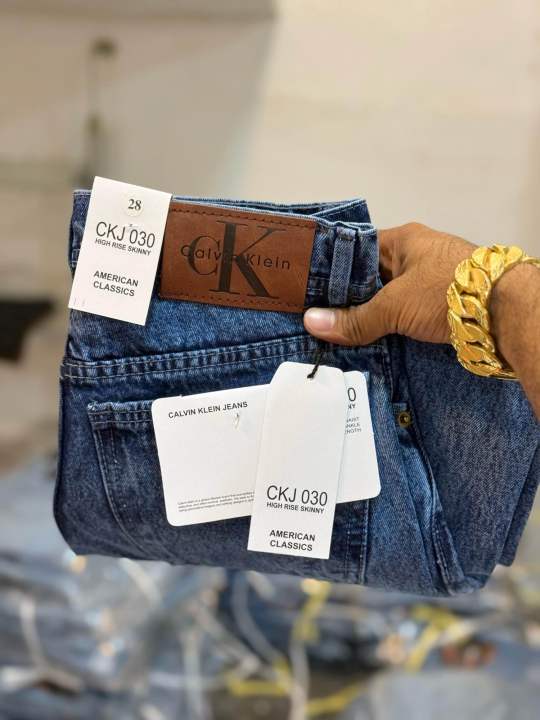 Big%20fold%20acid%20wash%20denim%20regualr%20fit%20-%20Image%203