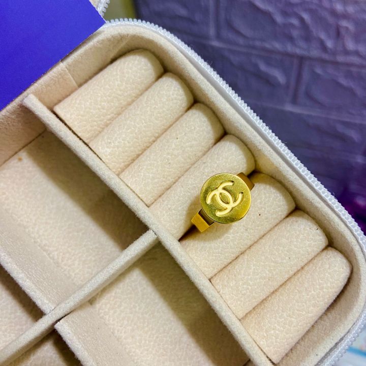 Premium%20Stainless%20Steel%20Rings%20-%20Anti-Tarnish,%20Branded-Inspired%20Rings%20for%20Girls,%20Boys,%20Men,%20and%20Women%20-%20Elegant%20Gold%20Options%20-%20Image%204