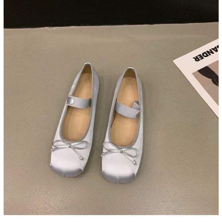 Luxury%20Satin%20Silk%20Ballet%20Shoes%20Woman%20Classic%20Square%20Toe%20Bowtie%20Elastic%20Band%20Ballerina%20Flats%20Ladies%20Soft%20Loafers%20-%20Image%203