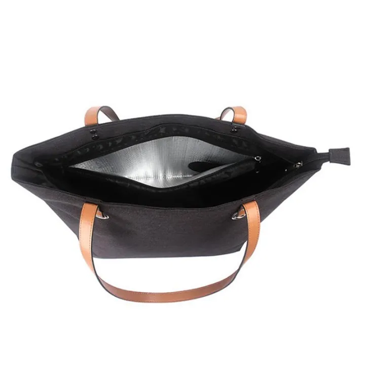 Camping%20Wine%20Bag%20With%20Hide%20Drink%20Dispenser%20Insulated%20Wine%20Handbag%20Portable%20Keep%20Cool%20Wine%20Carrier%20For%20Camping%20Beach%20Accessories%20-%20Image%204