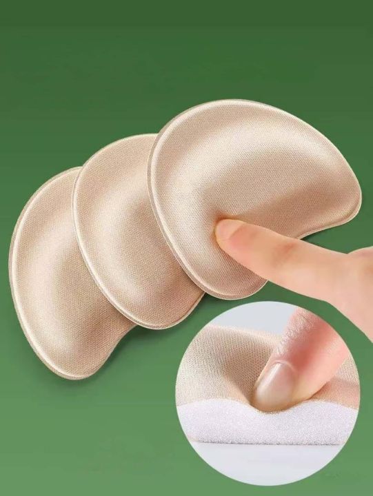 2%20Pairs%20of%20Sponge%20Sweat-Absorbing%20Forefoot%20Pads,%20Special%20Cushioning%20for%20Women's%20Sandals%20Anti-Slip%20-%20Image%204