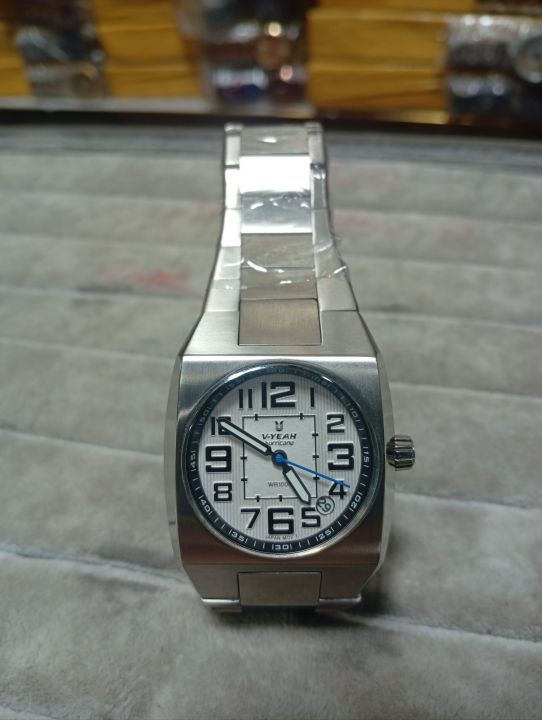 V-Yeah%20Hurricane%20model%20WR%20100%20Quartz%20Watch%20-%20Image%204