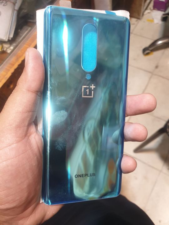 One%20Plus%208%20back%20glass%20-%20Image%204