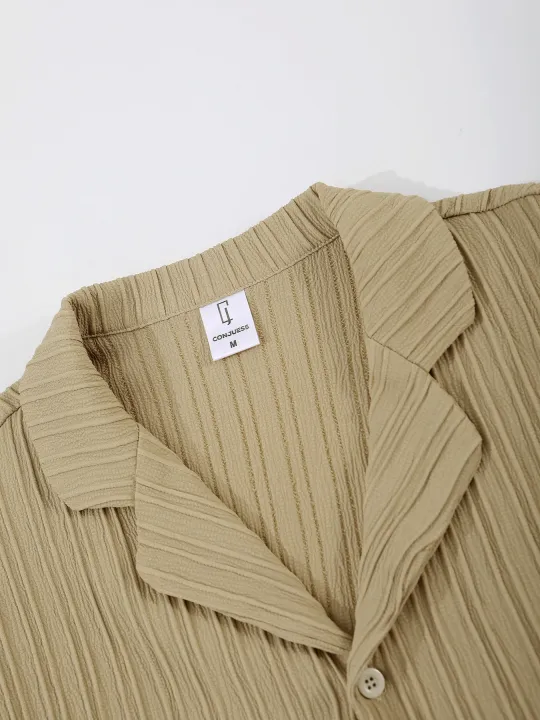 Men's%20Sophisticated%20Pleated%20Set%20Khaki%20Textured%20Cuban%20Collar%20Shirt%20&%20Elastic%20Waist%20Shorts%202%20Piece%20Commute%20Outfit%20-%20Image%205