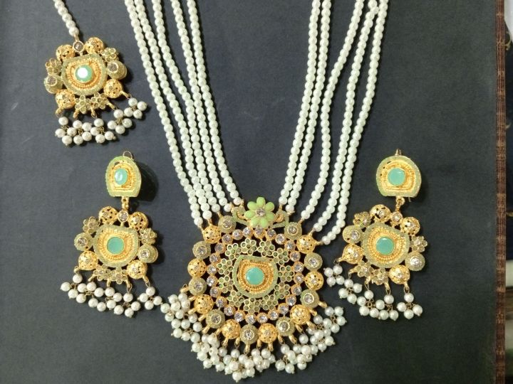 Dulhan set with bindiya | Daraz.pk