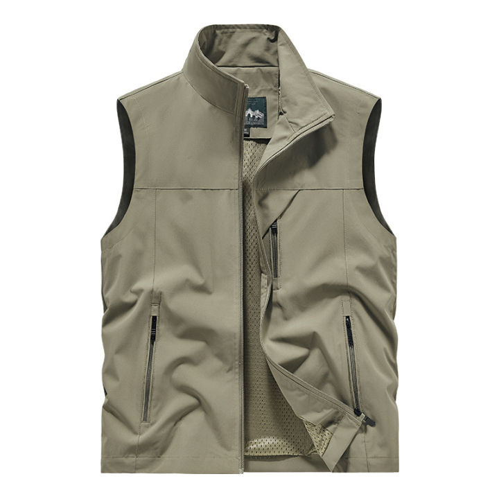 New%20Men%20Spring%20Vest%20Outdoor%20%20Men's%20Sleeveless%20Waistcoat%20Multiple%20Pockets%20Plus%20Size%20Male%20Fishing%20Vest%20Outwear%20-%20Image%202