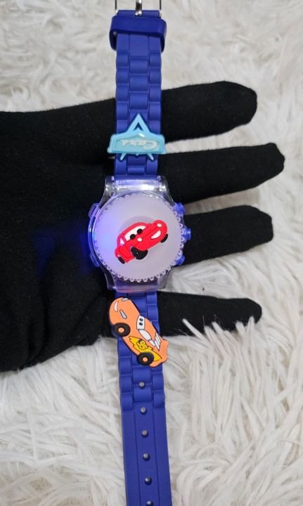 Kids%20watch%20Spinner%20Lighting%20cute%20Looking%20watch%20for%20Kids%20and%20Babies%20-%20Car%20-%20Image%202