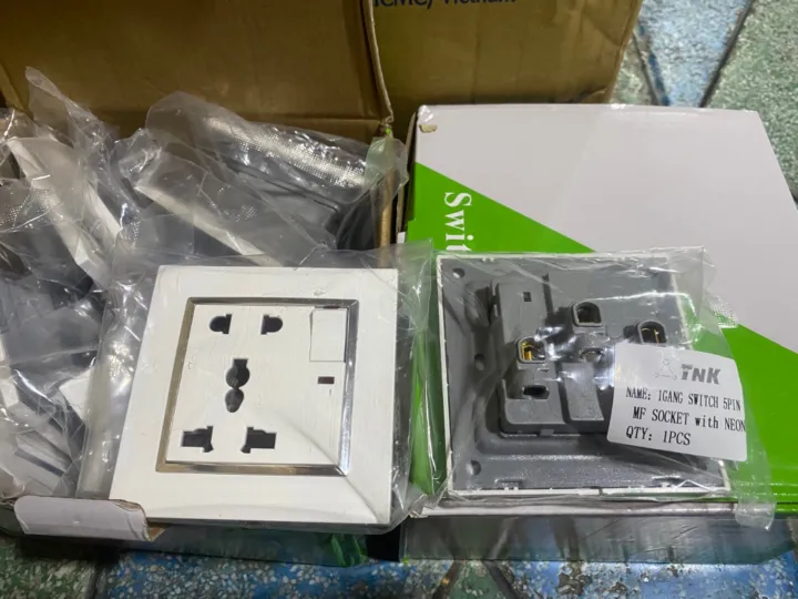 TNK%20-%20Multi%20Pin%20Socket%20-%20Image%203