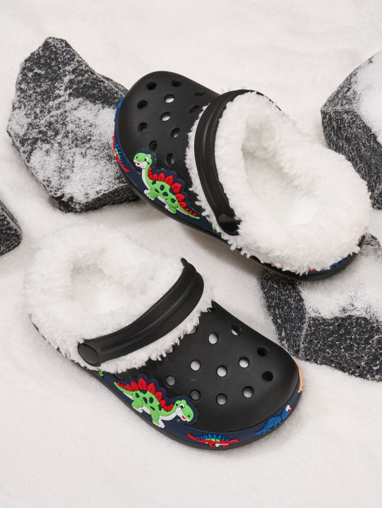 Autumn%20and%20winter%20fashion,%20casual%20and%20comfortable,%20men's%20and%20women's%20home%20with%20plush%20warm%20hole%20shoes%20-%20Image%206