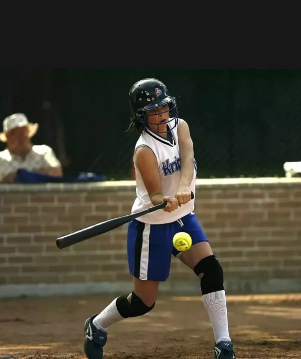 wooden%20base%20ball%20bat%2030%20inch%20light%20weight%20-%20Image%204