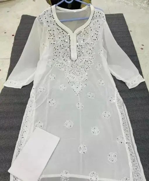 Chickenkari%20Handwork%20Soft%20Georgette%20Kurti%20-%20Image%208