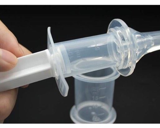 Medicine%20Syringe%20with%20Storage%20Box%20-%20Image%206