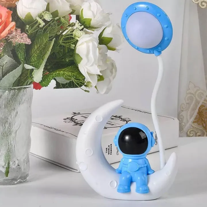 Usb%20Rechargeable%20Astronaut%20Moon%20Night%20Light%20Decoration%20Astronaut%20Eye%20Protection%20Led%20Desk%20Lamp%20for%20Kids%20Bedside%20Gift%20-%20Image%203