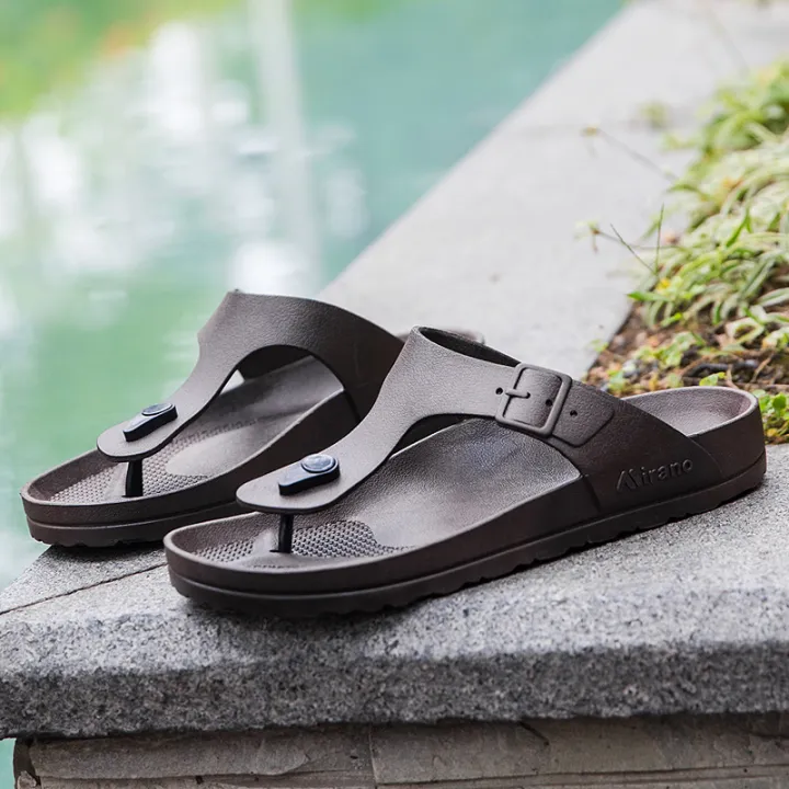2026%20New%20Summer%20Flip-flops%20for%20Men,%20Anti-slip,%20Trendy%20and%20Casual%20Solid-color%20Beach%20Shoes%20-%20Image%207