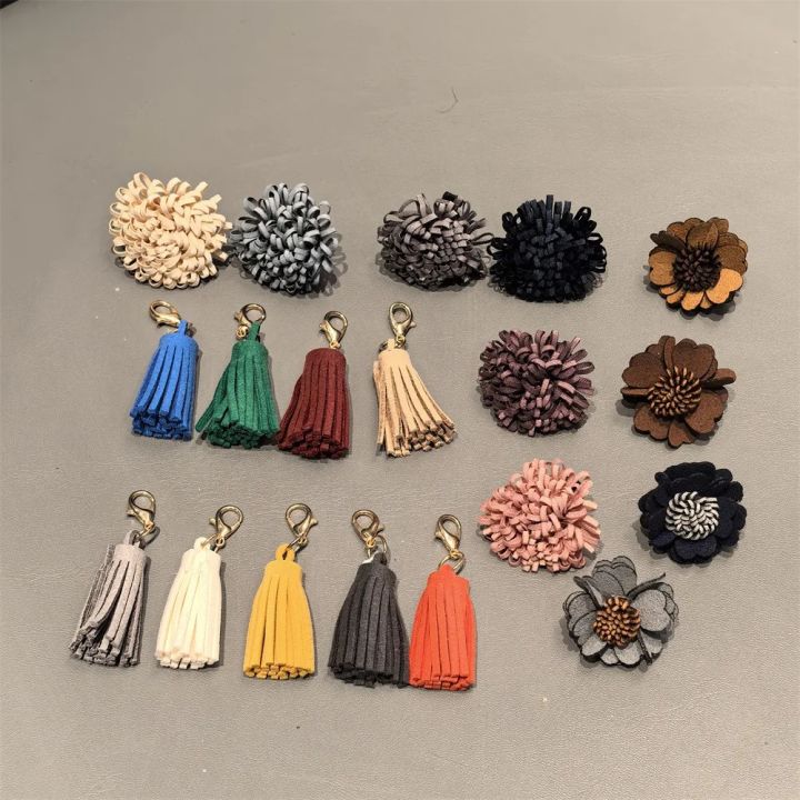 1Pcs%20Autumn%20Winter%20Maillard%20Tassel%20Pendant%20Shoe%20Charms%20Leather%20Flower%20Shoelace%20Buckle%20Sports%20Shoe%20Decoration%20Accessory%20Buckle%20-%20Image%204