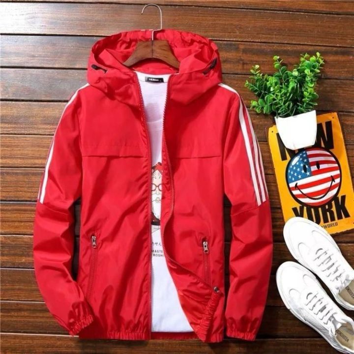 Summer windbreaker jacket for men.  Korean fashion jacket