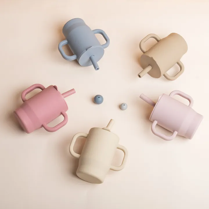 180ml%20Food-Grade%20Silicone%20Baby%20Learning%20Drinking%20Cup%20with%20Straw%20and%20Double%20Handles,%20Baby%20Training%20Drinking%20Cup%20-%20Image%202