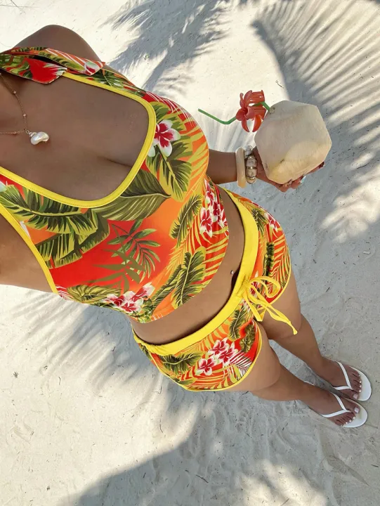 Ladies%20plus%20Size%20Tropical%20Vacation%20Fashion%20Print%20Tie-Neck%20Top%20And%20Sporty%20Casual%20Printed%20Shorts%20Two-Piece%20Set%20-%20Image%204