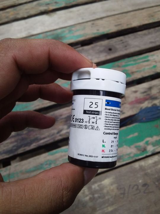 Fine%20Test%20Blood%20Glucose%20Test%20Strips%20%E2%80%93%2025%20Strips%20-%20Image%202