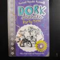 DORK DIARIES. PARTY TIME. 