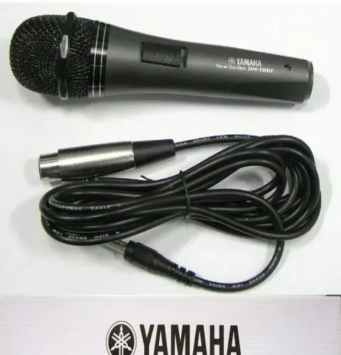 Yamaha%20Wired%20Mic%20Professional%20Dynamic%20Microphone%20-%20Image%202