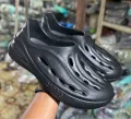 Mens New Comfortable Summer Couple Hole Crocs SuperClogs Outdoor Beach Shoes Soft-Soled Non-Slip Breathable Sandals. 