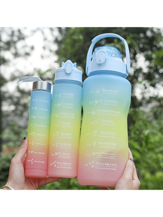 Pack%20Of%203%20Large%20Water%20Bottles%20Motivational%20Drinking%20Bottle%20Sports%20Straw%20Bottles%20With%20Time%20Marker%20Plastic%20Cups%20Outdoor%20-%20Image%204