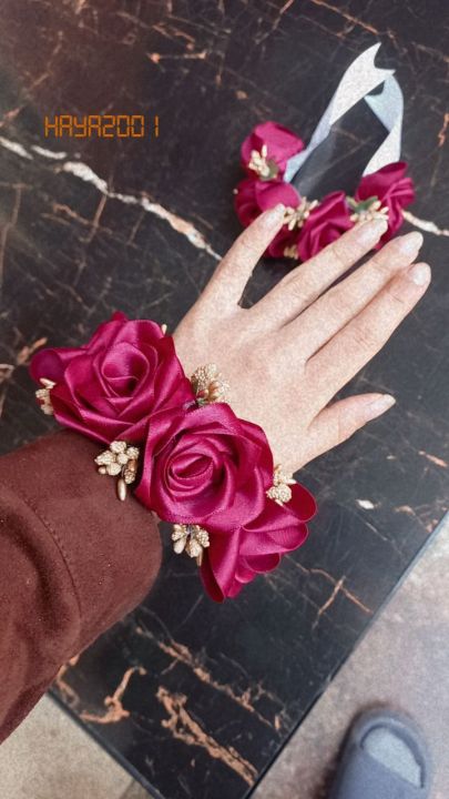 Handmade floral gajray