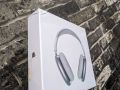 Apple Airpods max headphones 🎧. 