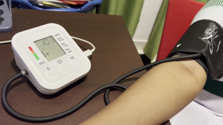 Led Bp Machine Professional Medical Blood Pressure Monitor LED Display Upper Arm ...