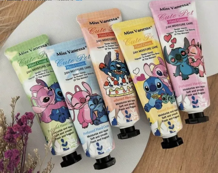 Pack%20of%203/2/1Miss%20Vanessa%20Cute%20Pet%20Hand%20Cream%20%E2%80%93%2024H%20Moisture%20Care,%20Soft%20&%20Smooth%20Hands,%20Non-Greasy,%20Cute%20Cartoon%20Design,%20Travel%20Size%20Lotion%20-%20Image%204