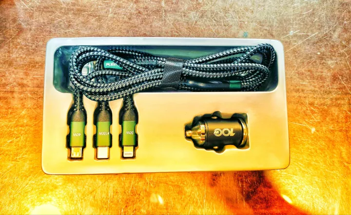 Pugan%20100W%20car%20charger,super%20fast%20charger%20for%20car,Quick%20charger.100W%20USB%20pugan%20car%20first%20charger%20with%203in1%20cable%20type%20C%20lighting%20cable%20and%20micro%20USB%20-%20Image%204