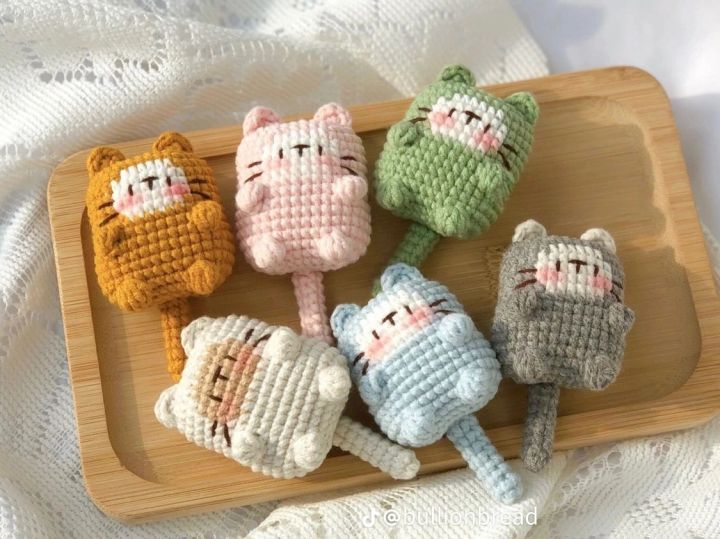 Cat Keychain ,bag charm made by crochet
