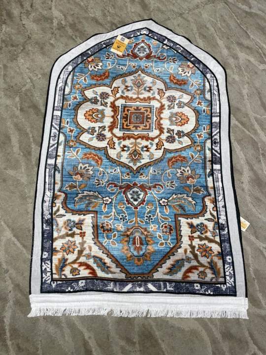 80x120%20cm%20Premium%20Velvet%20Jay-e-Namaz%20%E2%80%93%20Soft,%20Thick,%20Non-Slip%20Prayer%7C%20Comfortable%20Sajjadah%20for%20Daily%20Prayers%20-%20Image%206
