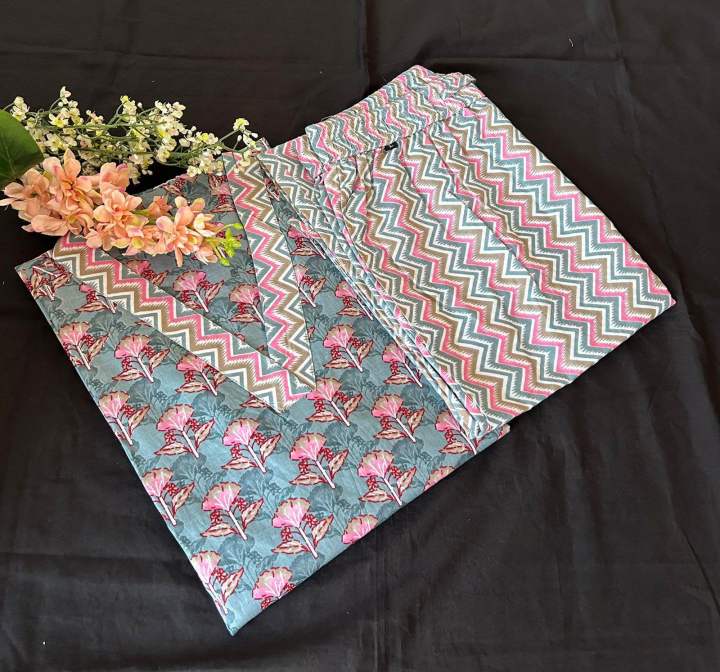 Cotton%20Printed%20Kurta%20And%20Pant%20Set%20For%20Women%20-%20Image%202