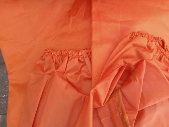 Rain%20Coat%20%F0%9F%8C%A7%EF%B8%8F%20Best%20Quality%20Parashoot%20FOR%20Rainy%20Days%20-%20Image%205