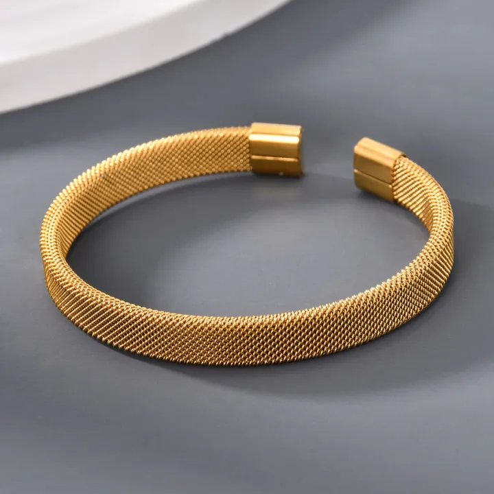 Titanium%20Stainless%20Steel%20Gold%20Plated%20Bracelet%20For%20Girls%20&%20Women%20Water%20Proof%20Occident%20Metal%20Texture%20Bracelet%20Collar%20Jewelry%20Gifts%20Qoddess%20-%20Image%202
