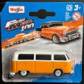 Volkswagen Type 2 Bus 1971 Official Licensed 1:64 Scale Diecast Model Car. 